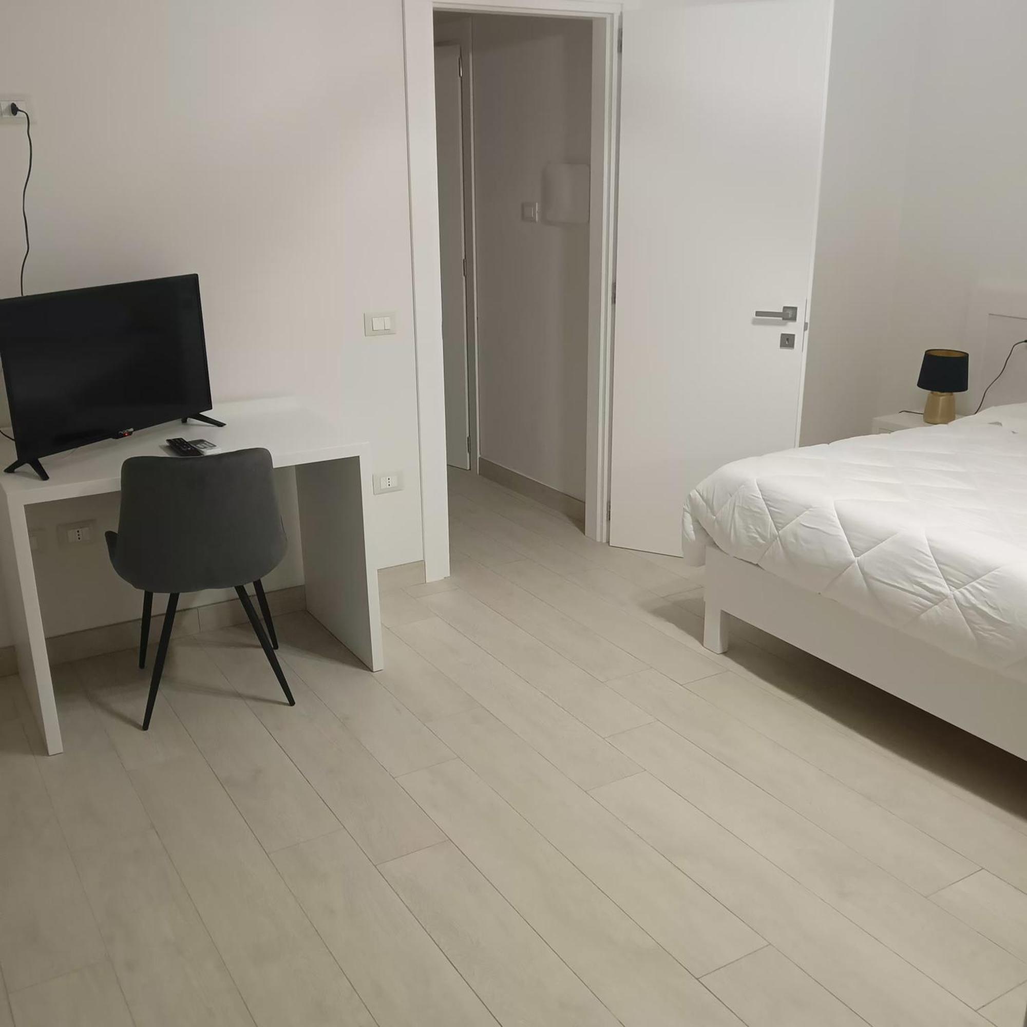 Mya Luxury Rooms And Wellness Melendugno Ngoại thất bức ảnh